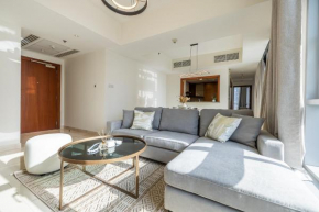 Cozy 3BDR Apartment in Downtown I Standpoint Tower